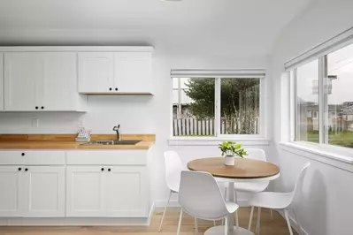 "Beautiful and cozy home away from home.  Excellent location with beach across the street. Host was amazing can’t wait to come back." - Melissa