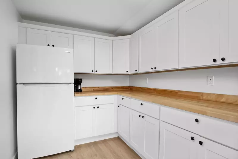 Rockaway Beach is south of Cannon Beach and north of Tillamook. Use this rental as a base camp to explore the Oregon Coast.