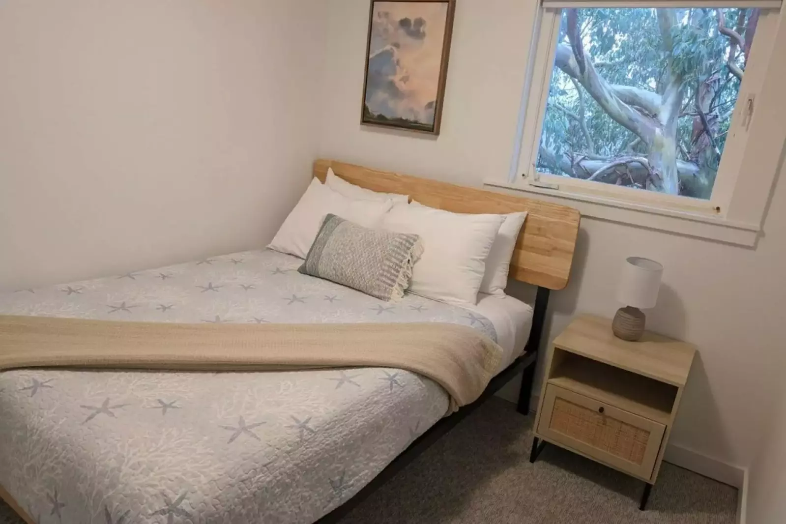 "Great place to stay! I found the beds to be particularly comfortable, the house really clean, and the beach a 2 minute walk away!" - Audrey