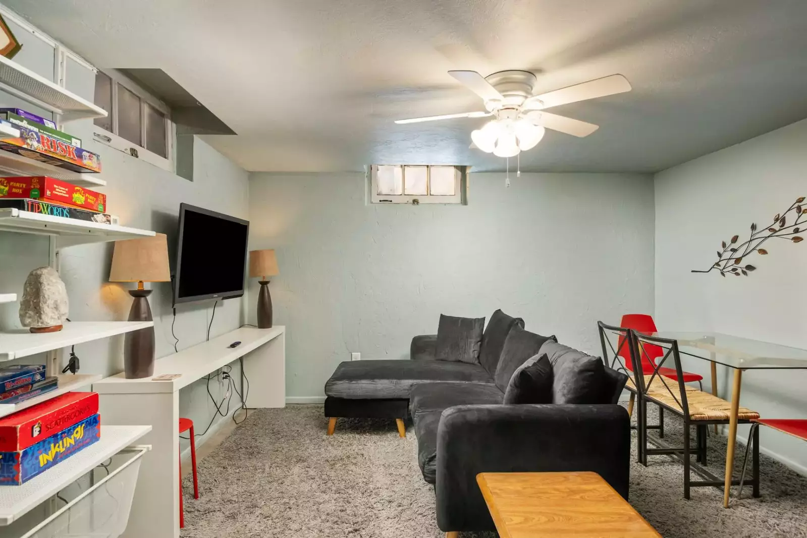 Kasari has a nice collection of games.