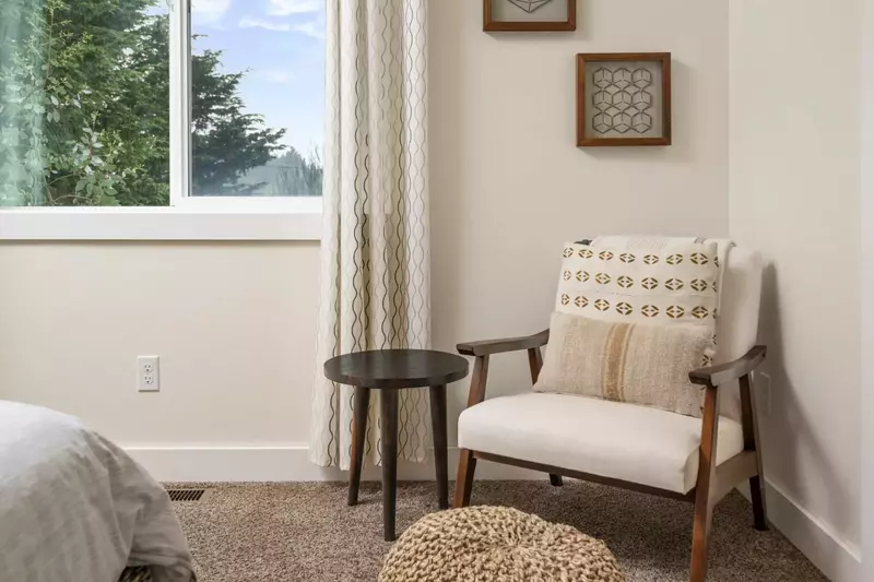 "The house was beautiful, clean and comfortable." - Stacey