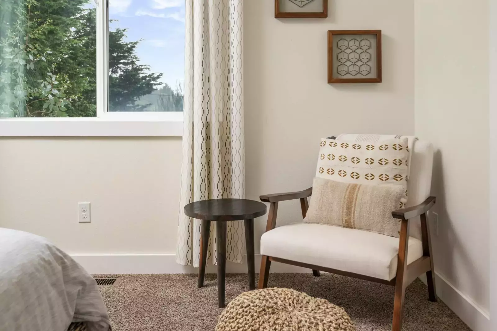 "The house was beautiful, clean and comfortable." - Stacey