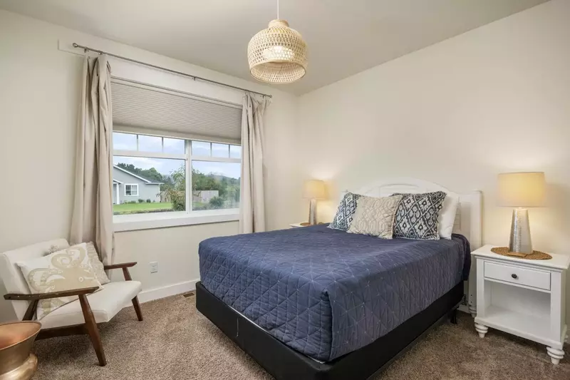 "The central location (& close proximity to the beach) of the property made exploring easy." - Lisa