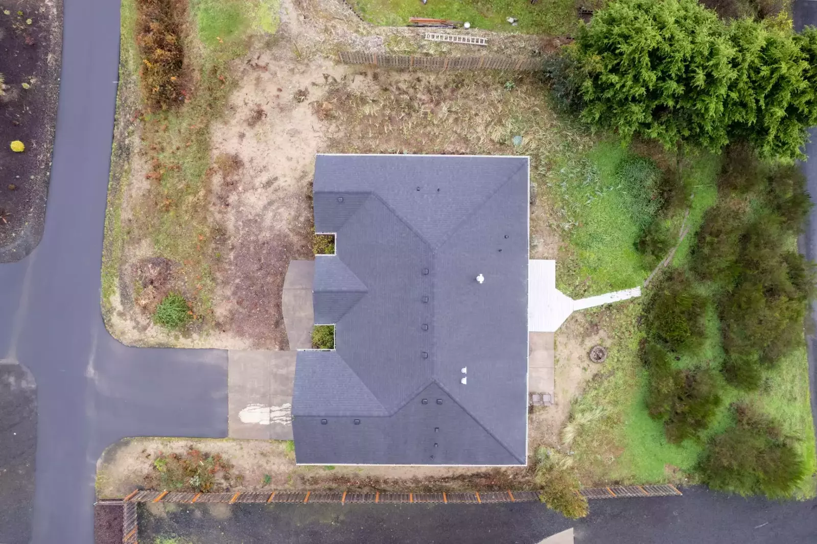 We hope we get to host you at this delightful property. Please reach out to us with any questions. We are happy to answer!