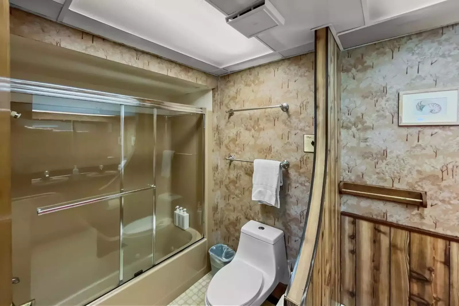 "Beautiful views of the ocean and the relaxing sound." - Cody