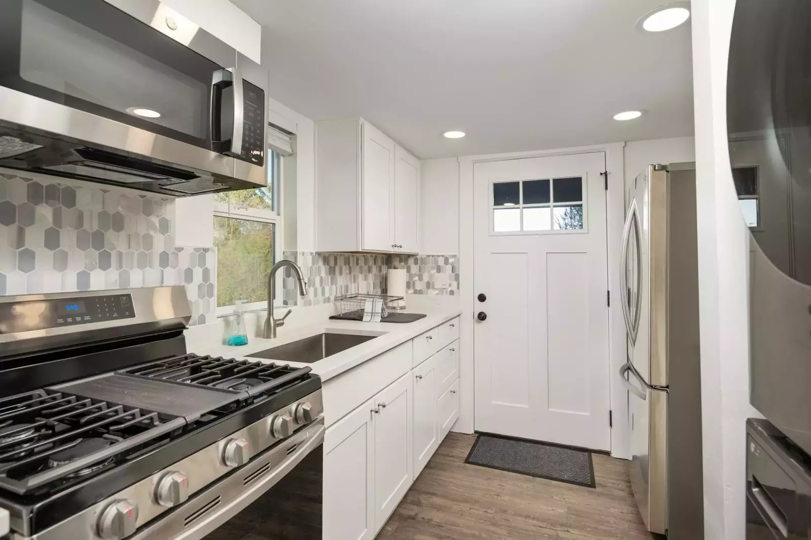 "Great house, great location. Would stay again." - Becca