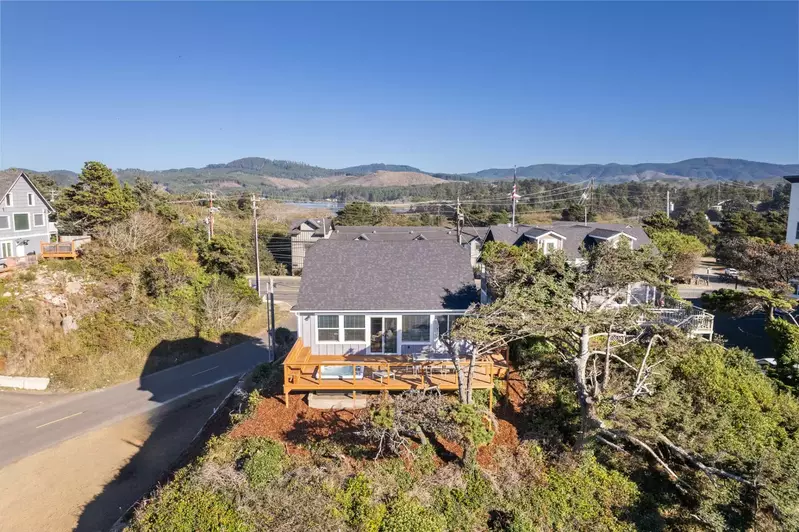 "We take a family vacation to Lincoln City almost every year and this was possibly the favorite place we have stayed." - Becky