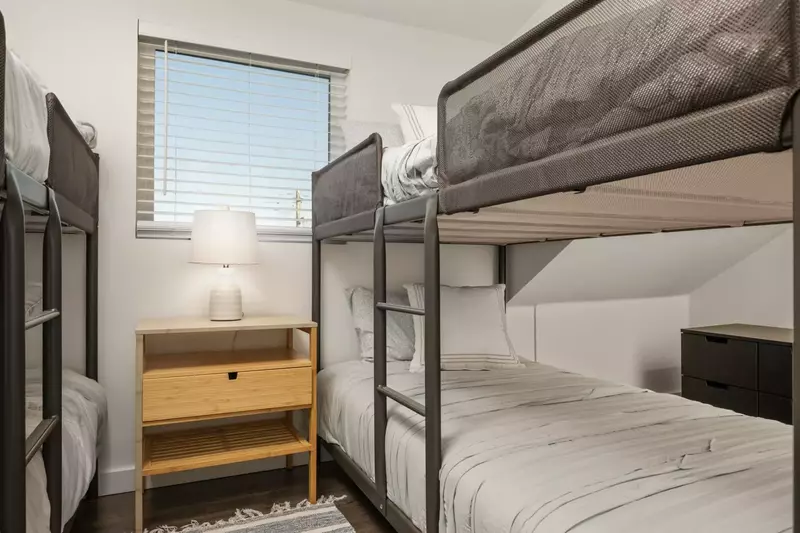 "We had a wonderful week in this home! Everything was clean and very welcoming. Perfect location close to the beach. Would definitely recommend" -Anna