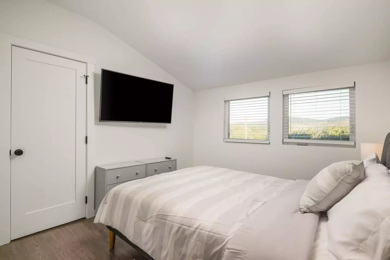 "Everything about the property was perfect for our group." - Monica