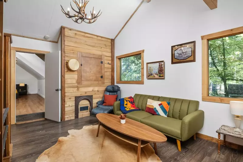 "The place was beautiful and in a great location." - Nathan