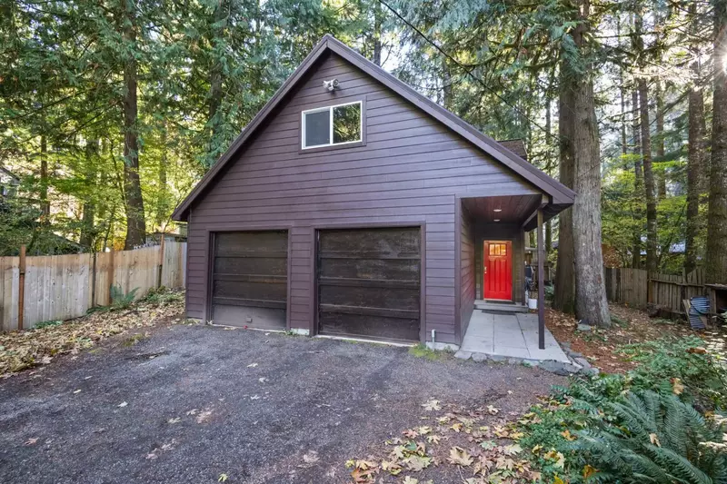 "The house was beautifully decorated and comfortable for a family to all have space to relax." - Alyssa