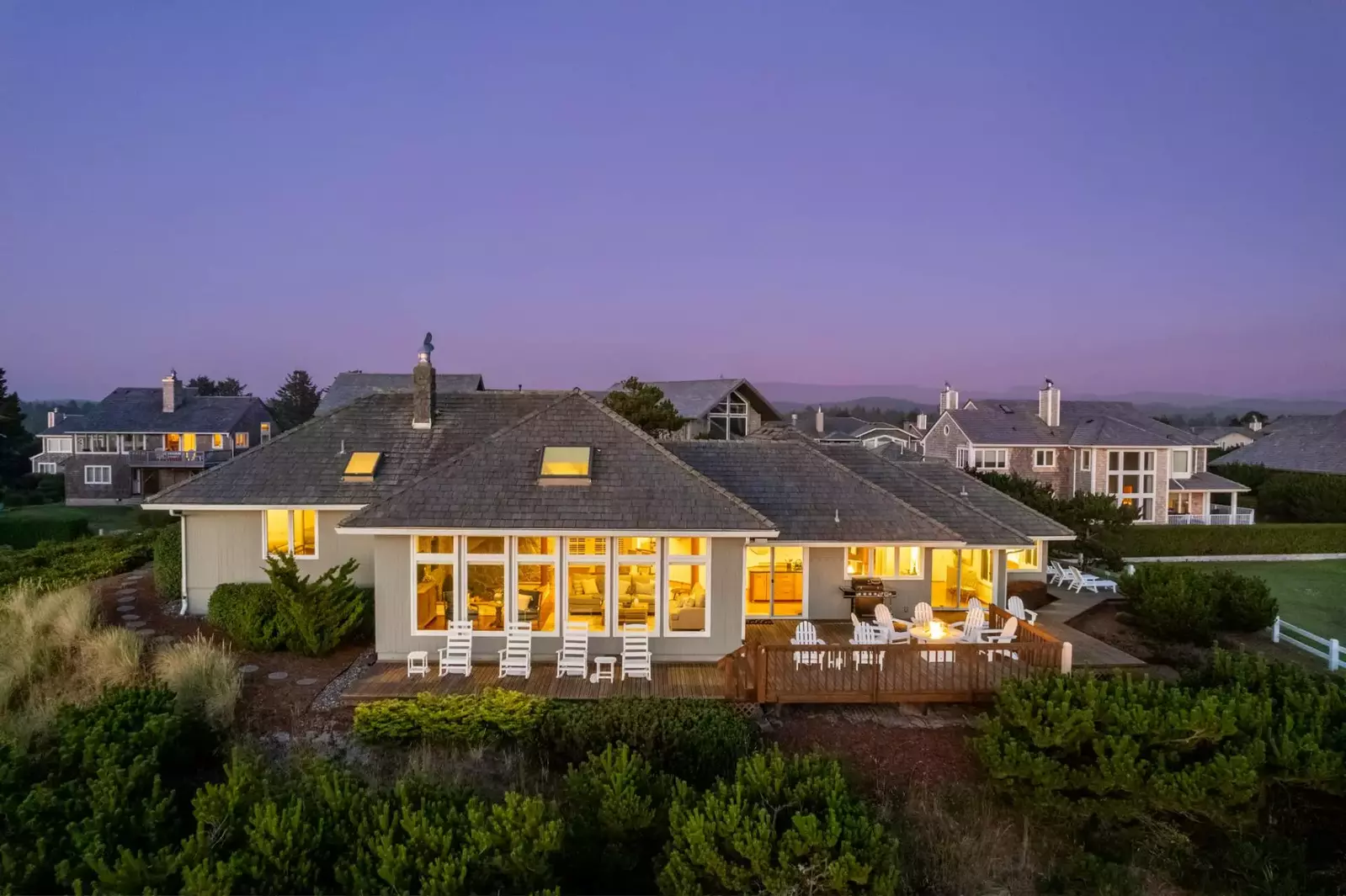 High Ridge House is a one of a kind rental in the quiet beach town of Gearhart.