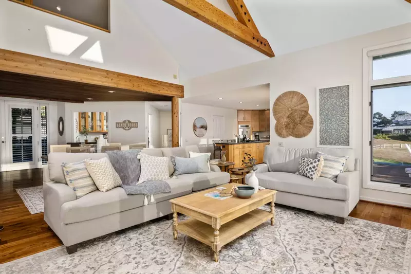 Gearhart is a quiet town north of Seaside. It is a nice escape from more crowded areas on the coast.