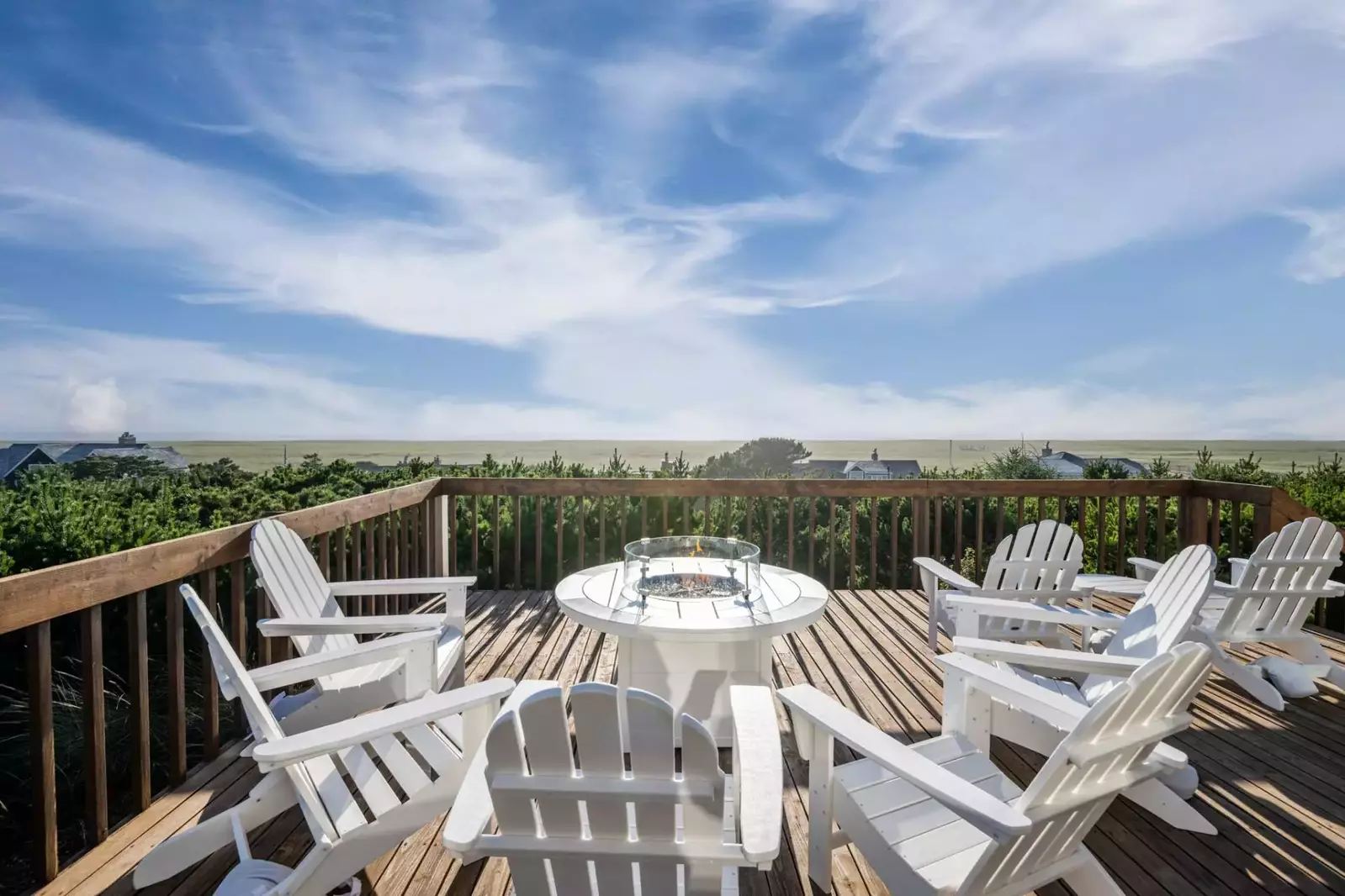 Gearhart is south of Historic Astoria and north of iconic Cannon Beach. Use this rental as a base camp for an Oregon Coast adventure!