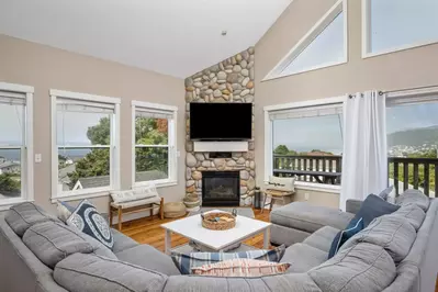 Bright, airy space with enormous windows that let in sunshine and allow views of the ocean.