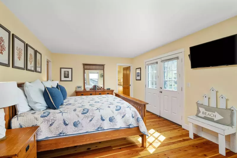 "Very nice location. Beautiful house. Delivered everything we were looking for." - Peter