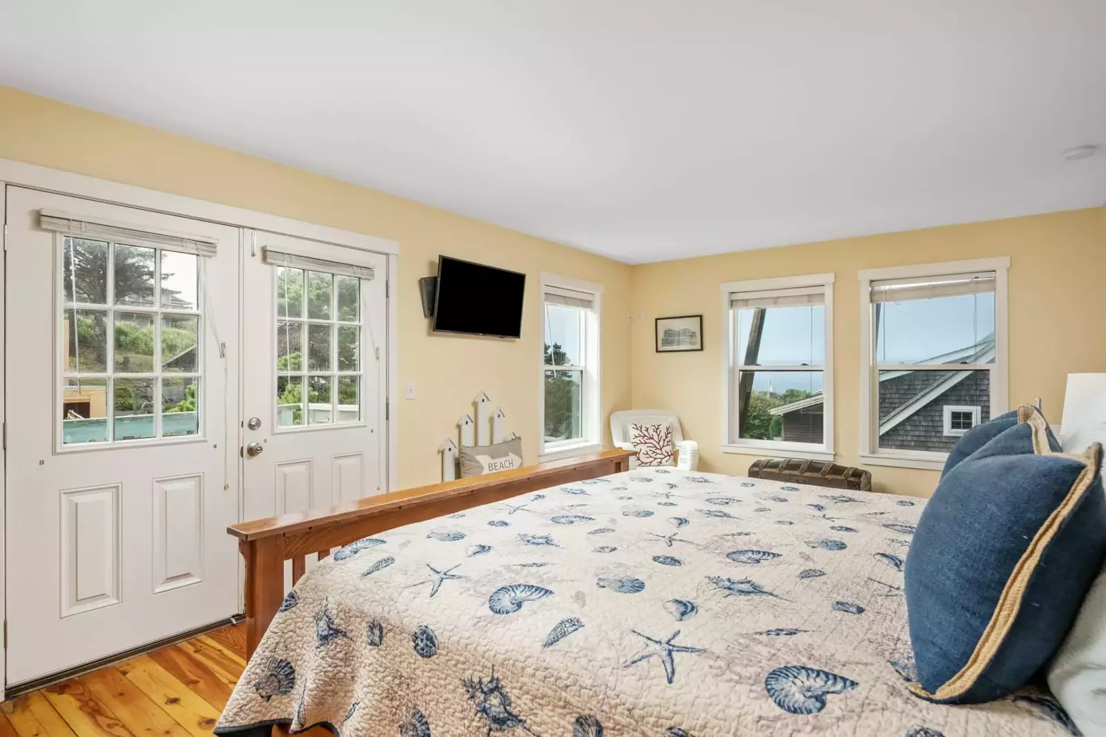 "What a beautiful home!!! We can't wait to book again!" - Linda