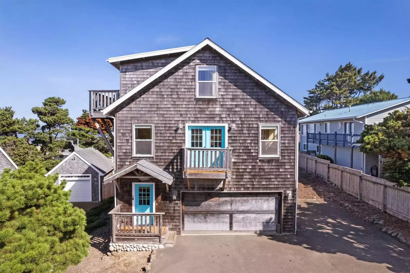 "The house was very clean and spacious. The proximity to the beach and town was optimal. Great property for a large family." - Nathan