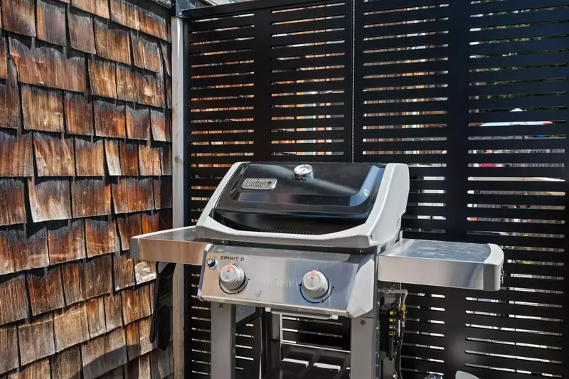 Grill up a wonderful feast on the BBQ. We suggest getting ingredients from farms of the Mt. Hood Fruit Loop.