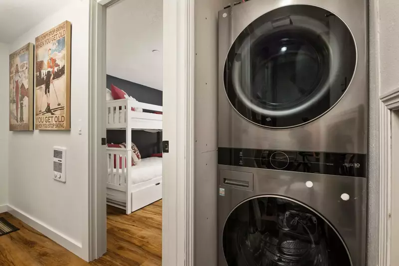 Laundry machines are available in both units!