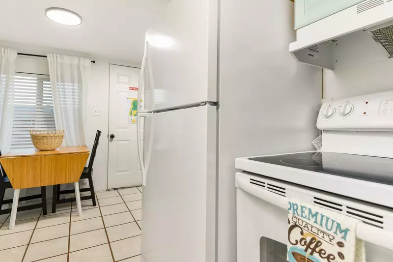 Rockaway Beach is south of Cannon Beach and north of Tillamook. Use this rental as a base camp to explore the Oregon Coast.