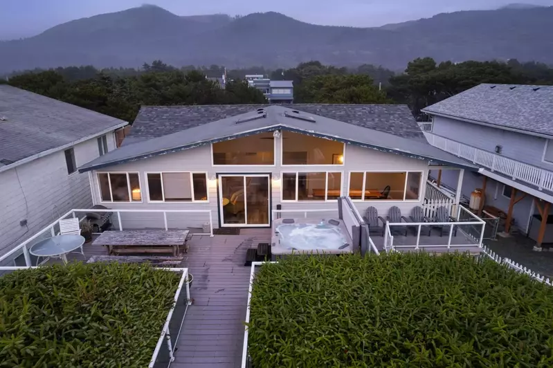 Welcome to the Once Upon a Tide. We hope we get to host you at this Rockaway Beach rental. Please reach out with any questions.