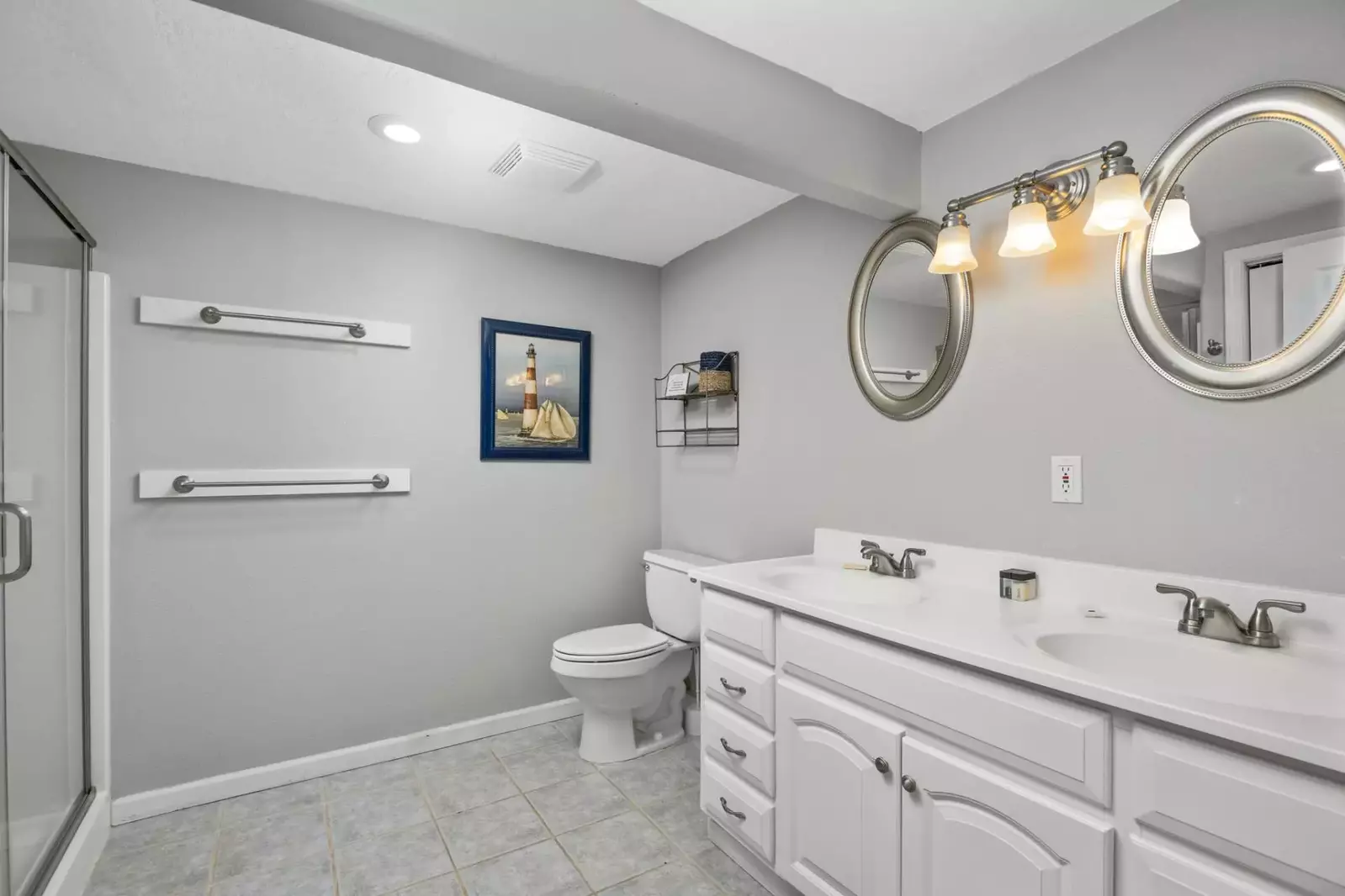 "Was clean and well put together. Fun for the family with pool and ping pong. Enjoyed the hot tub and proximity to beach." - Shaun