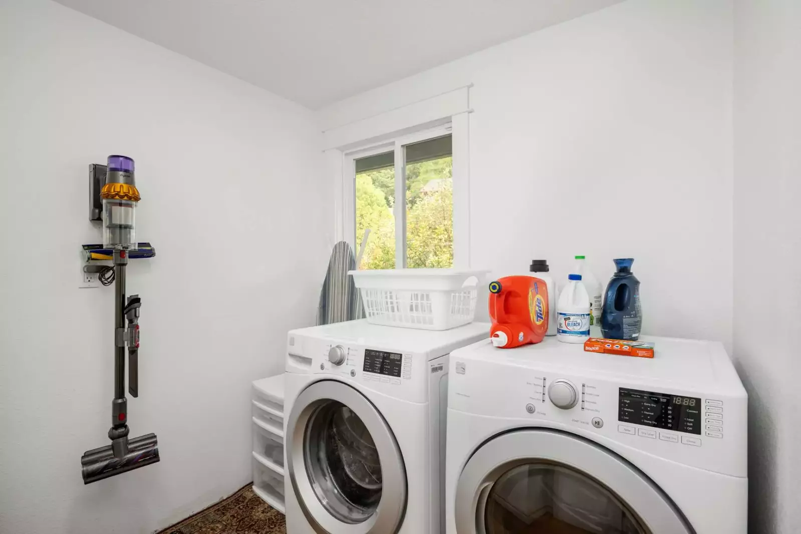 This rental has an up to date washing machine and dryer for guest use.