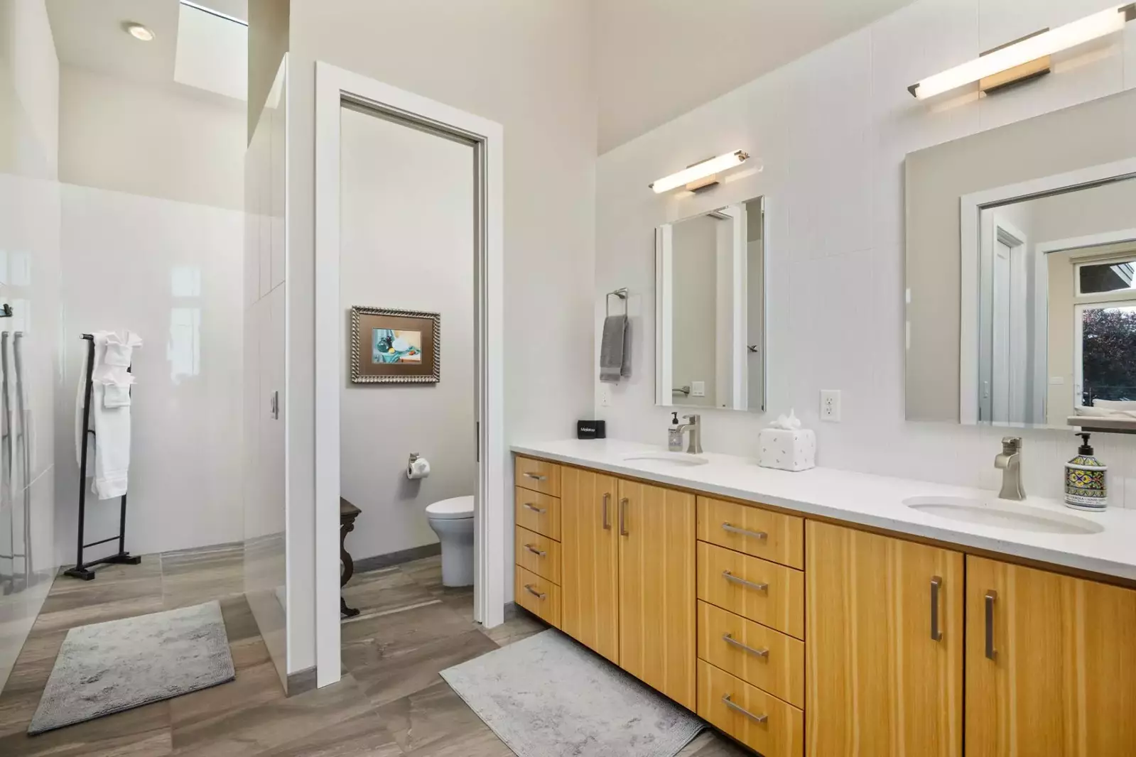 "The home was clean, had everything we needed. The views were Incredible. It was peaceful and quiet. I would absolutely stay here again." - Whitney