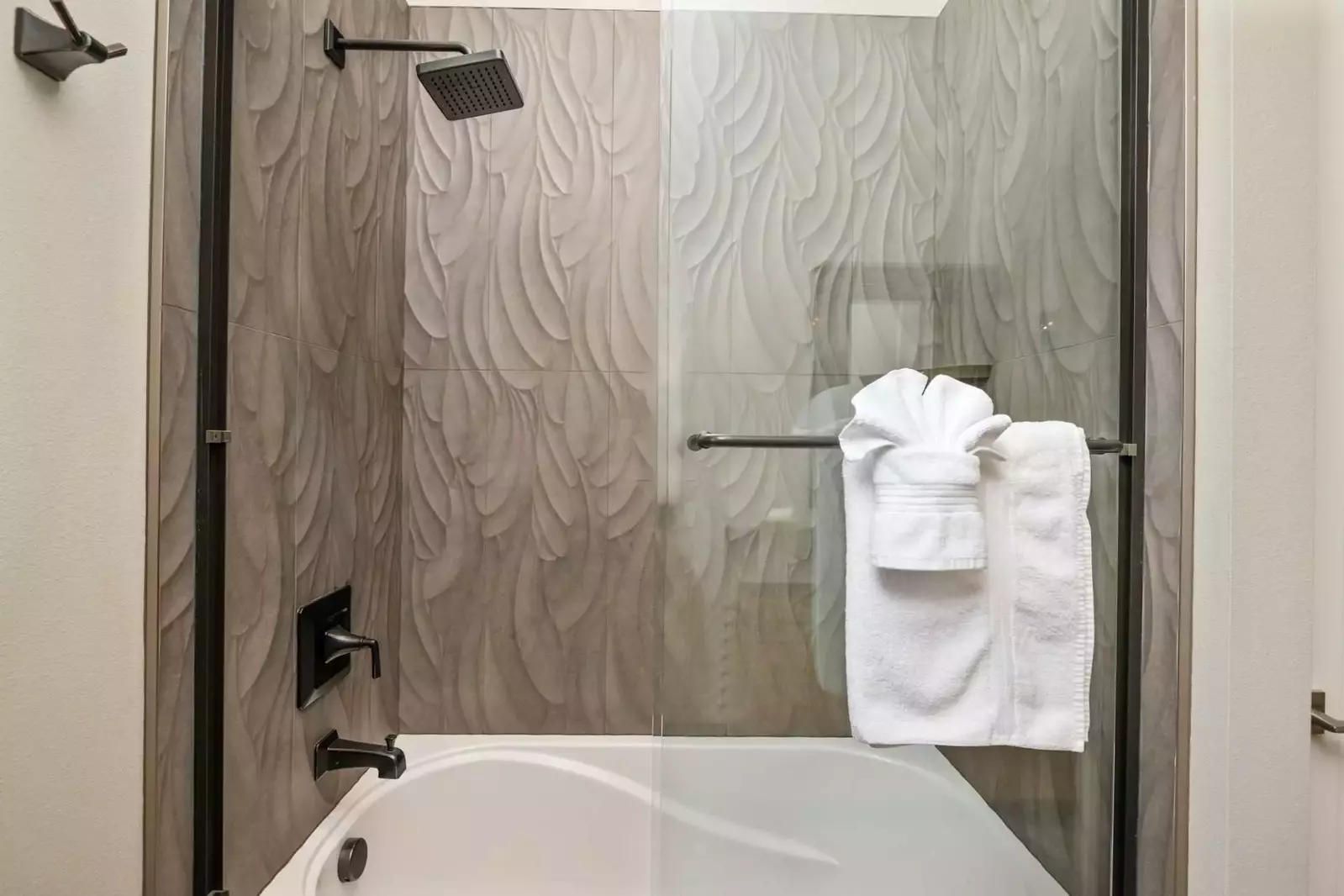 "AMAZING!!! My wife and I stayed here for a long weekend in October, and it was just wonderful." - Matt