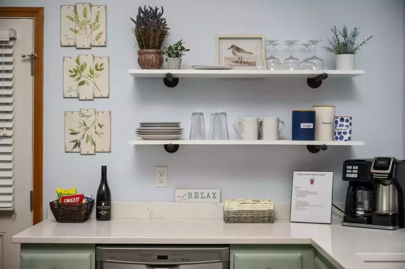 "We loved that was away from the chaos of Highway 101, but still within easy walking distance to the beach, shops, and restaurants." - Ginger