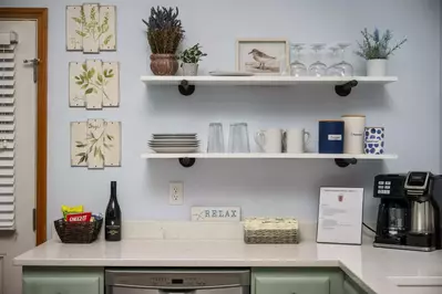 "We loved that was away from the chaos of Highway 101, but still within easy walking distance to the beach, shops, and restaurants." - Ginger