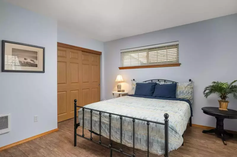 Sleep in and treat yourself to a chill day. You deserve it, you're on vacation!