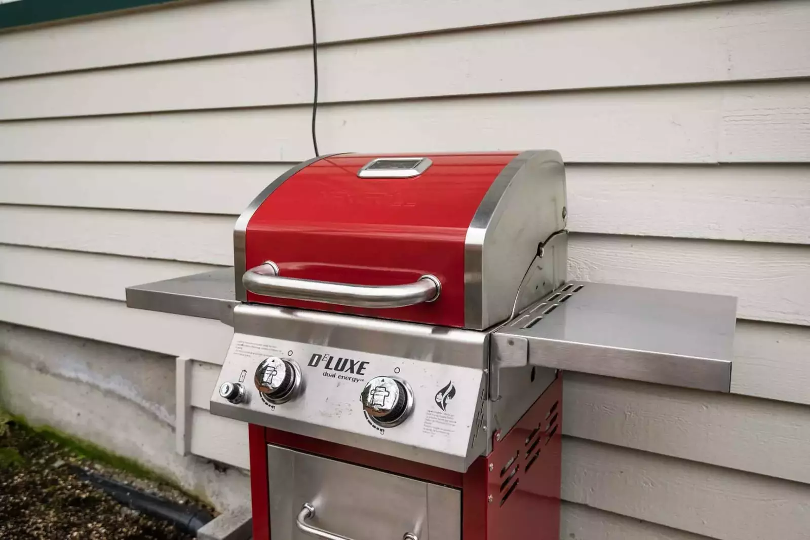 There a lots of great spots on the Oregon to purchase fresh local seafood. There are also plenty of spots to go fishing, crabbing, and clamming.