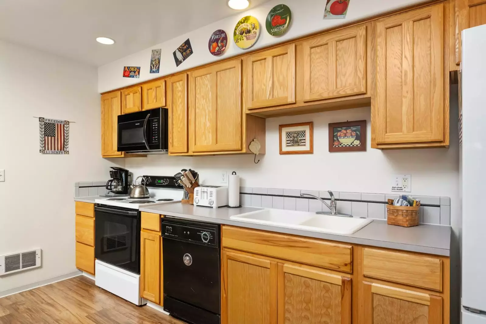 "This house was clean and in a quiet location. It had most of the amenities in the kitchen that you would need to do most cooking things." - Grady