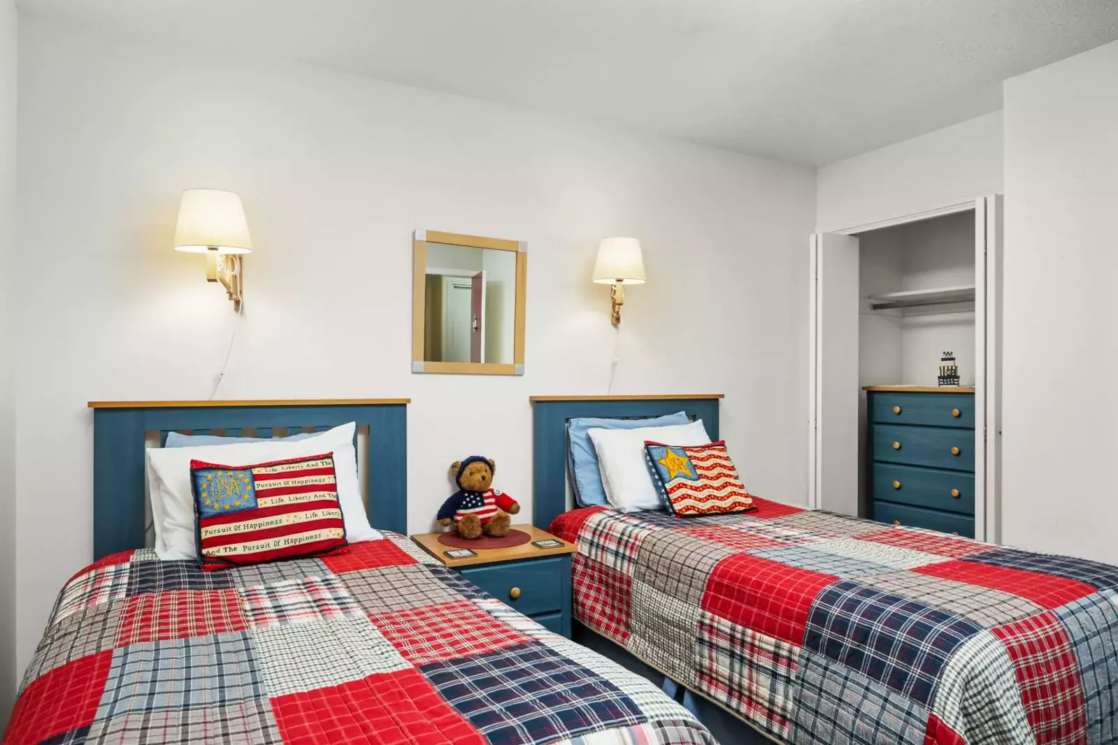 This rental is in the quiet and beautiful Oregon Coast town of Neskowin. Please reach out for our favorite local recommendations.