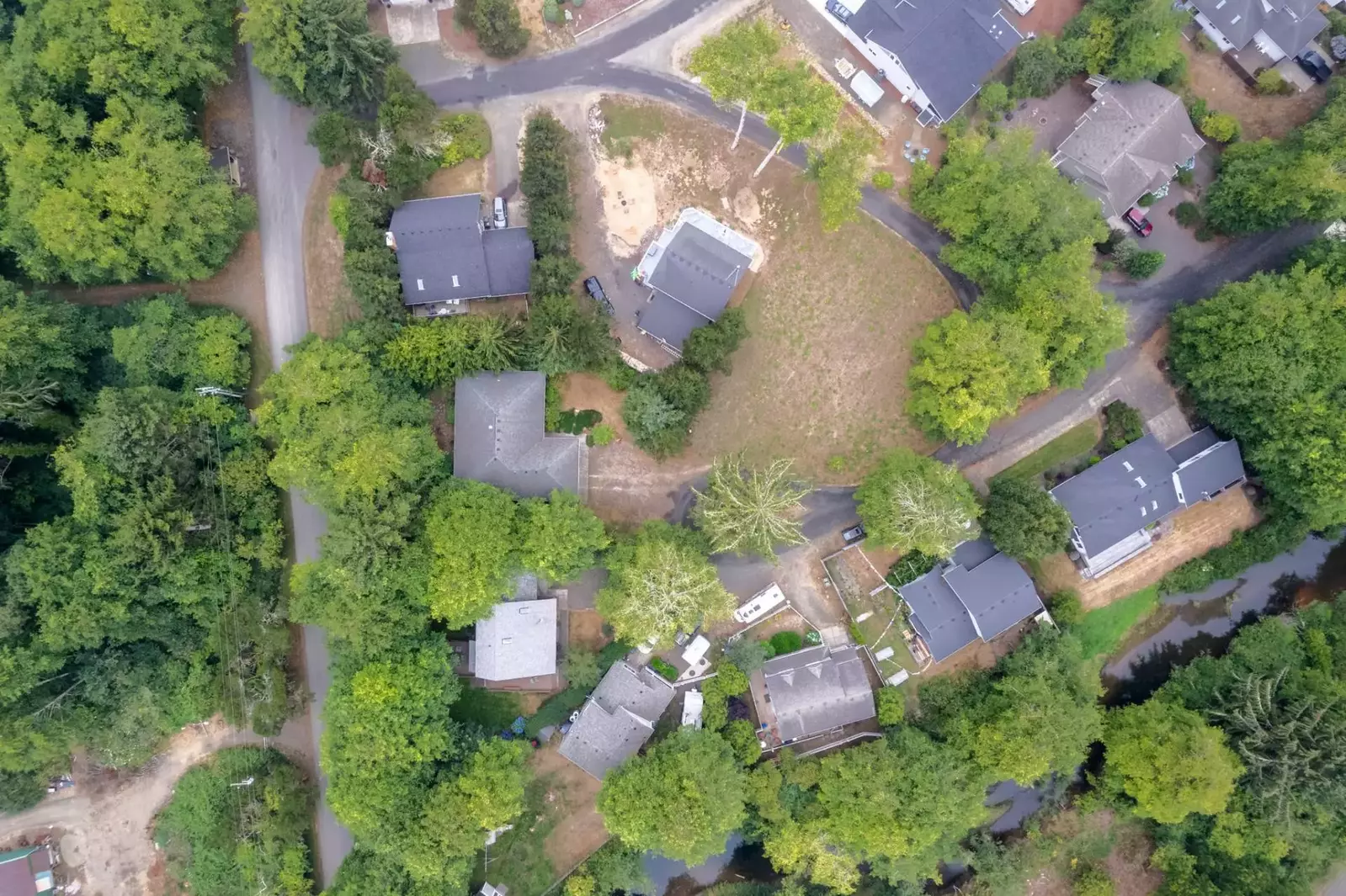 We hope we get to host you at this delightful property. Please reach out to us with any questions. We are happy to answer!