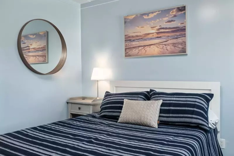 Sleep in and treat yourself to a chill day. You deserve it, you're on vacation!