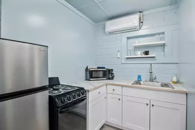 Cook delicious meals for breakfast, lunch, and dinner in this fully equipped kitchen. We suggest grabbing some seafood from a local market.