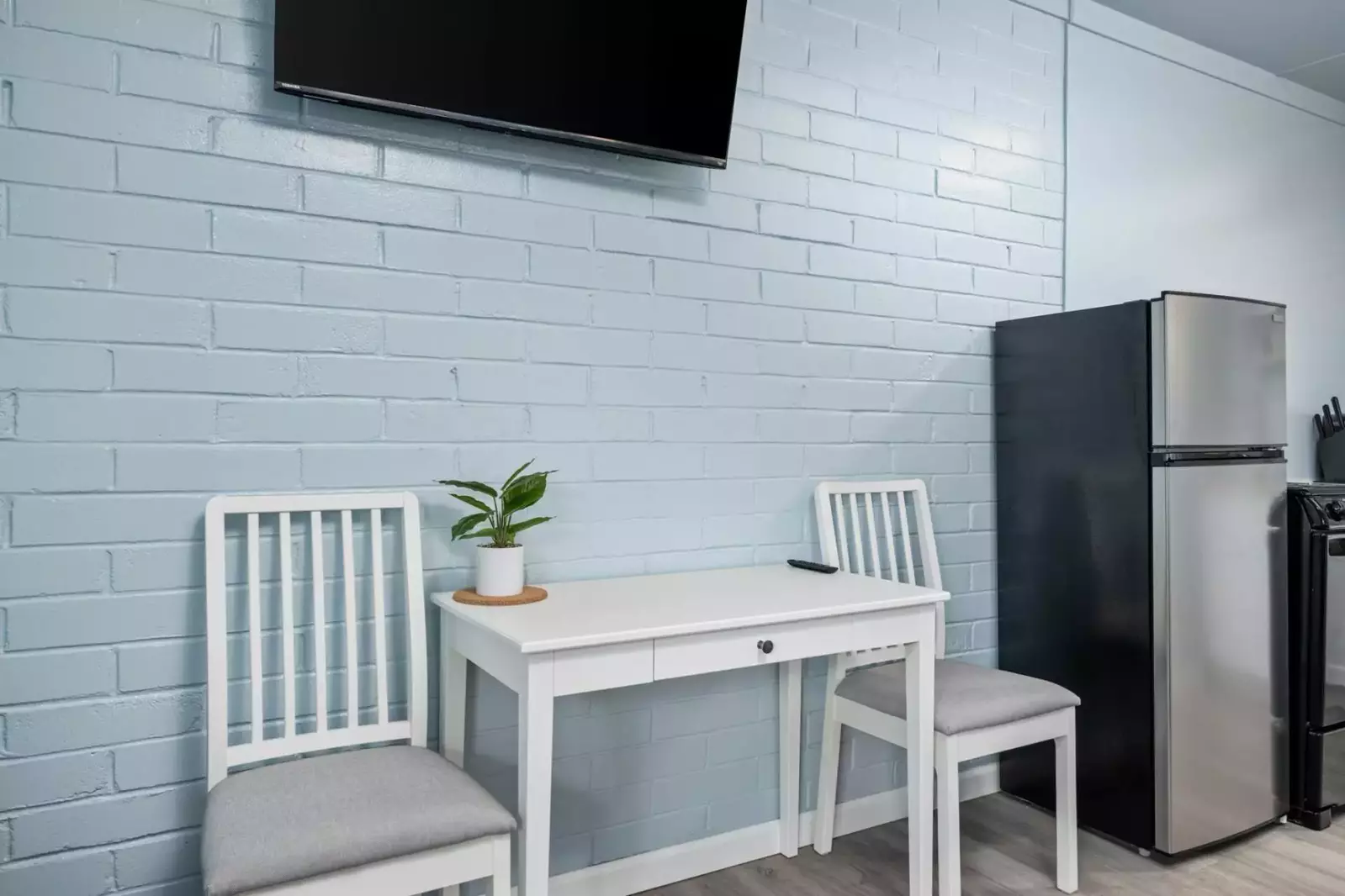 Rockaway Beach is south of Cannon Beach and north of Tillamook. Use this rental as a base camp to explore the Oregon Coast.