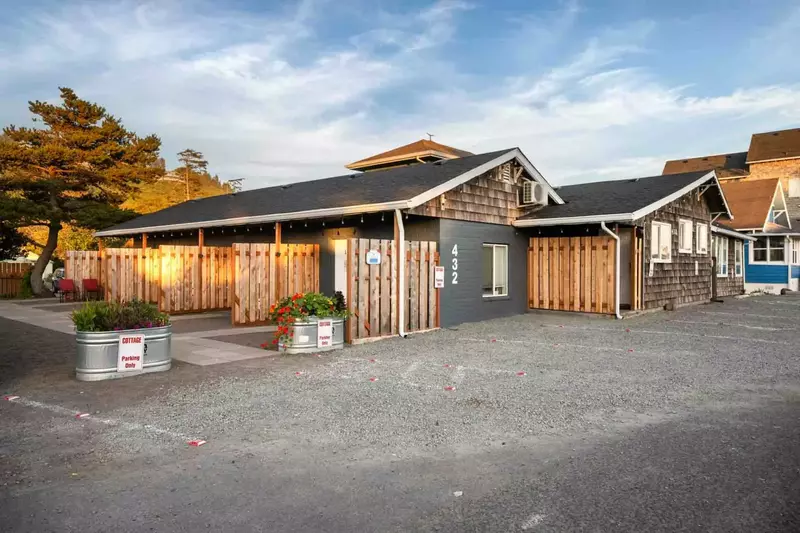 The Cottages at Rockaway Beach are near a bunch of the towns fun shops, sights, and restaurants.