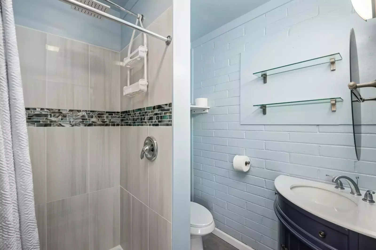 Rockaway Beach is south of Cannon Beach and north of Tillamook. Use this rental as a base camp to explore the Oregon Coast.