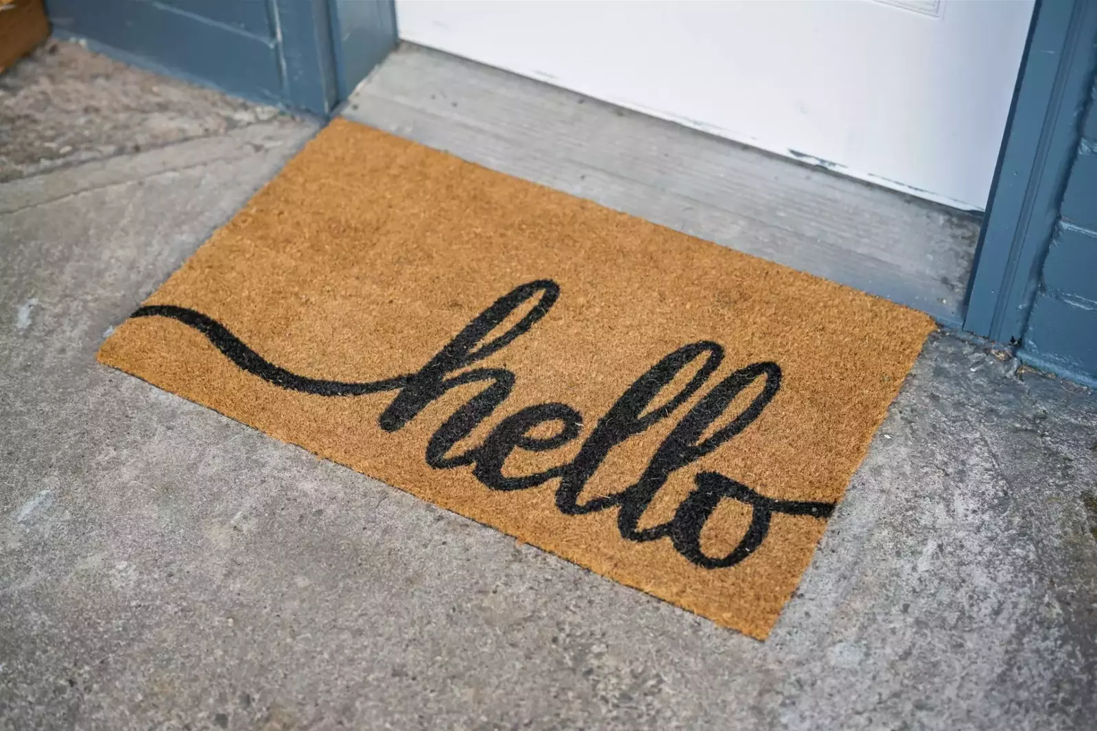 "This place was cute, quiet and walkable to the beach and restaurants. It wasn't far from other beaches and only 10 minutes to Garibaldi." - Shana