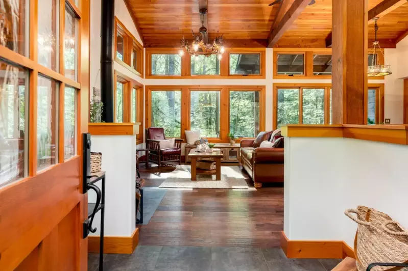 "This cabin is amazing! Wonderful place to get away!" - Karen