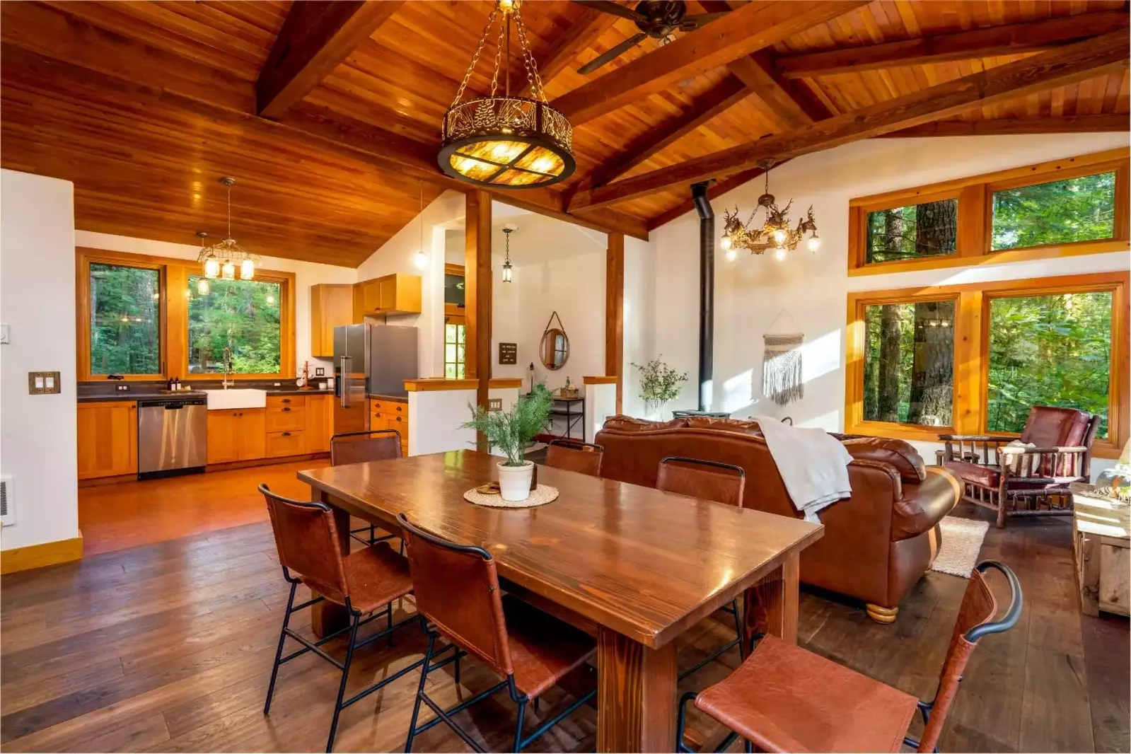 "The cabin is tastefully decorated, with just the right amenities to make your stay both enjoyable and memorable." - Mike