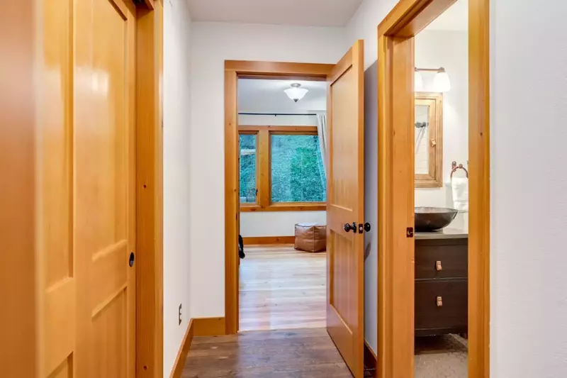 "I really can’t have enough good things to say about this place.  It is extraordinary." - Jon