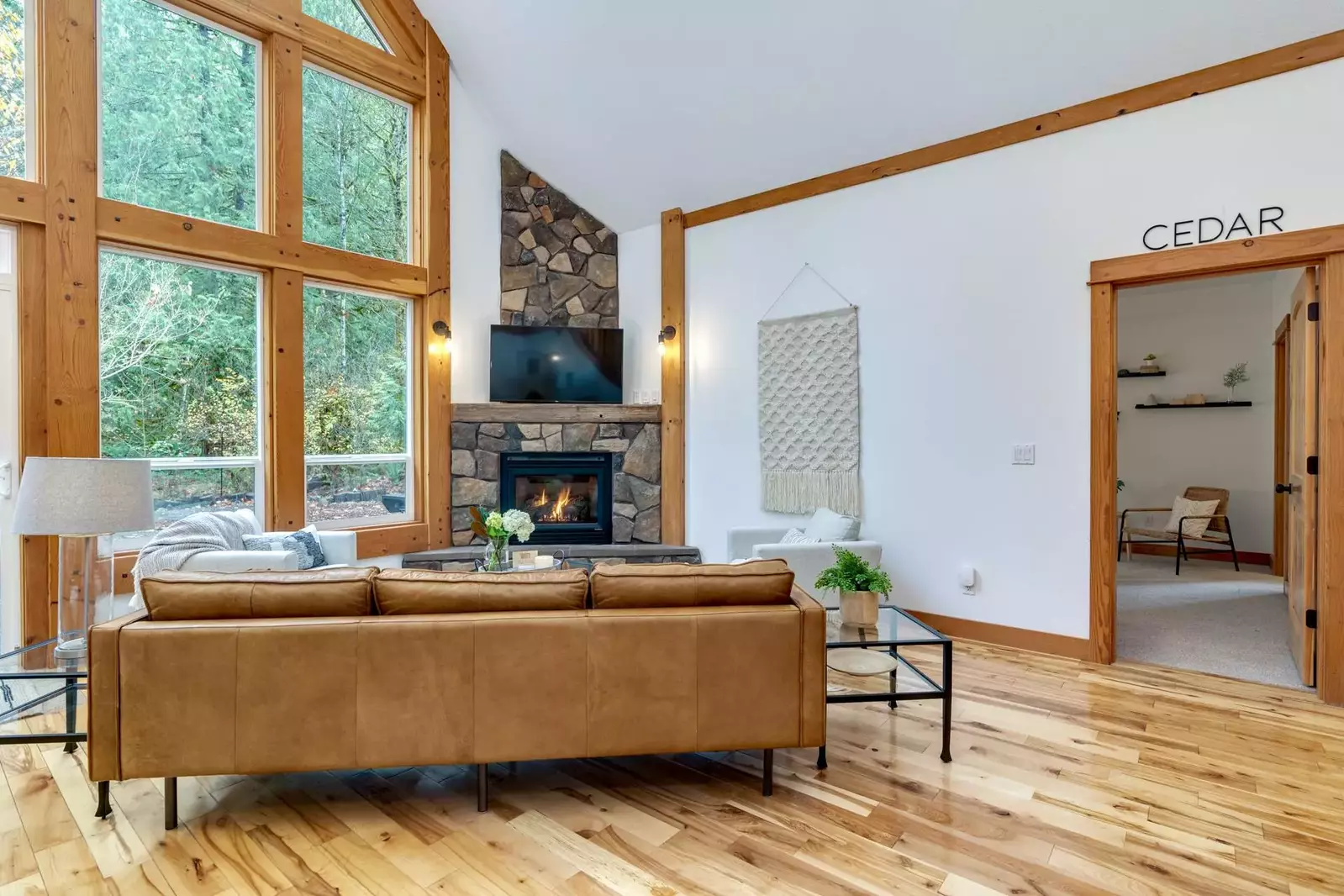 "The host was very welcoming and responsive very quickly. I would definitely stay here again!" - Heather