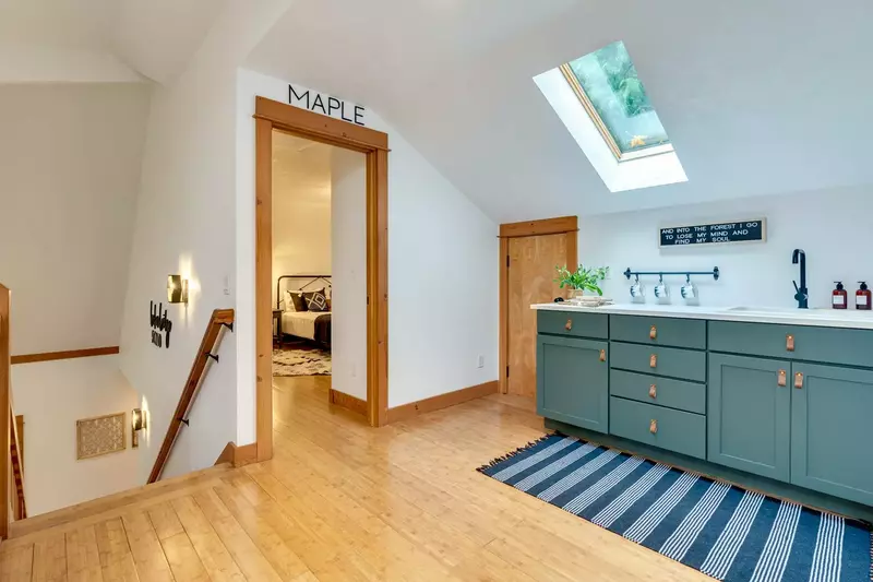 "Peaceful and private, perfect for a big group. Lots of amenities and fun activities provided. Would definitely stay again." - Hillary