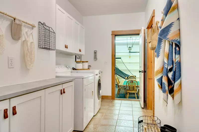 This rental has an up to date washing machine and dryer for guest use.