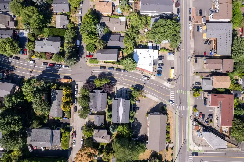 Southeast Portland is full of delicious food, fun events, and lovely nature.